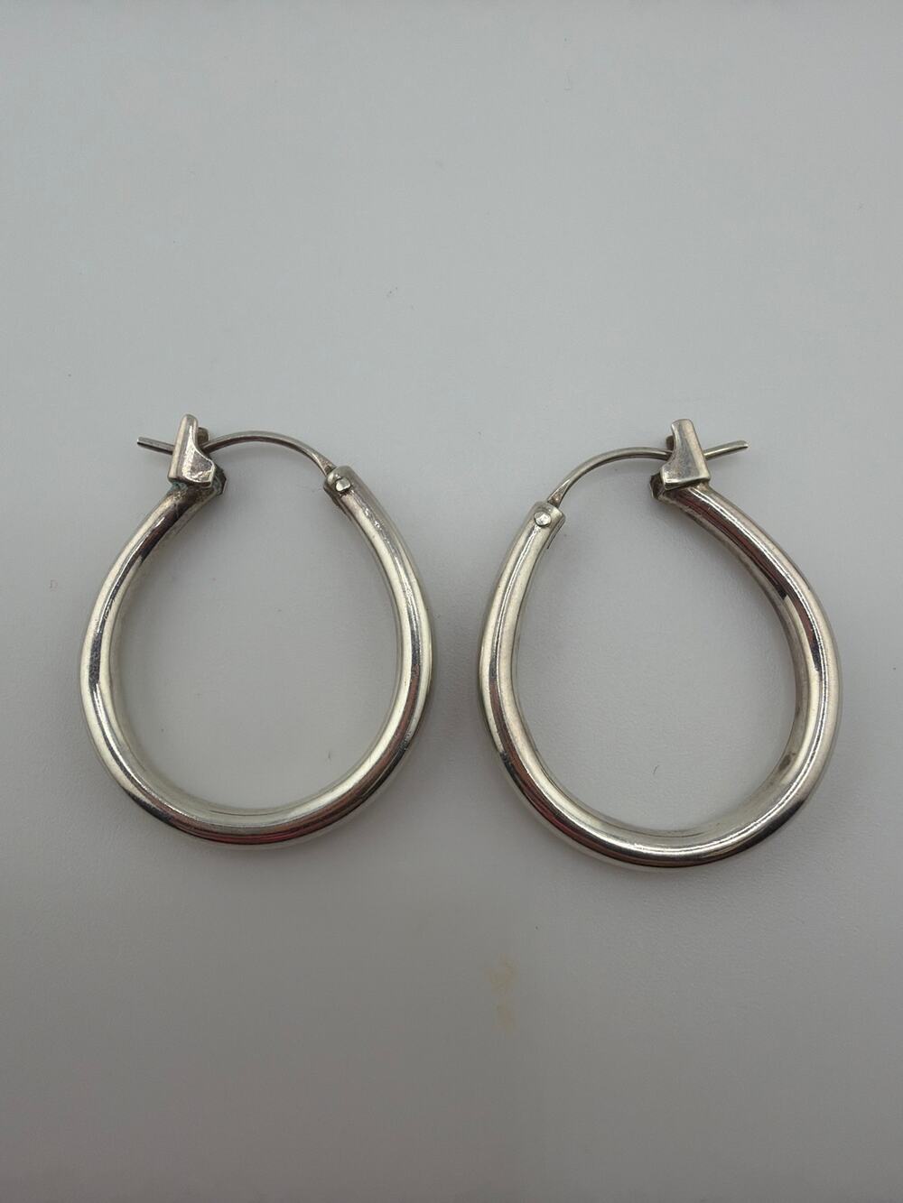 Vintage Sterling Silver Graduated Teardrop Hoop Earrings